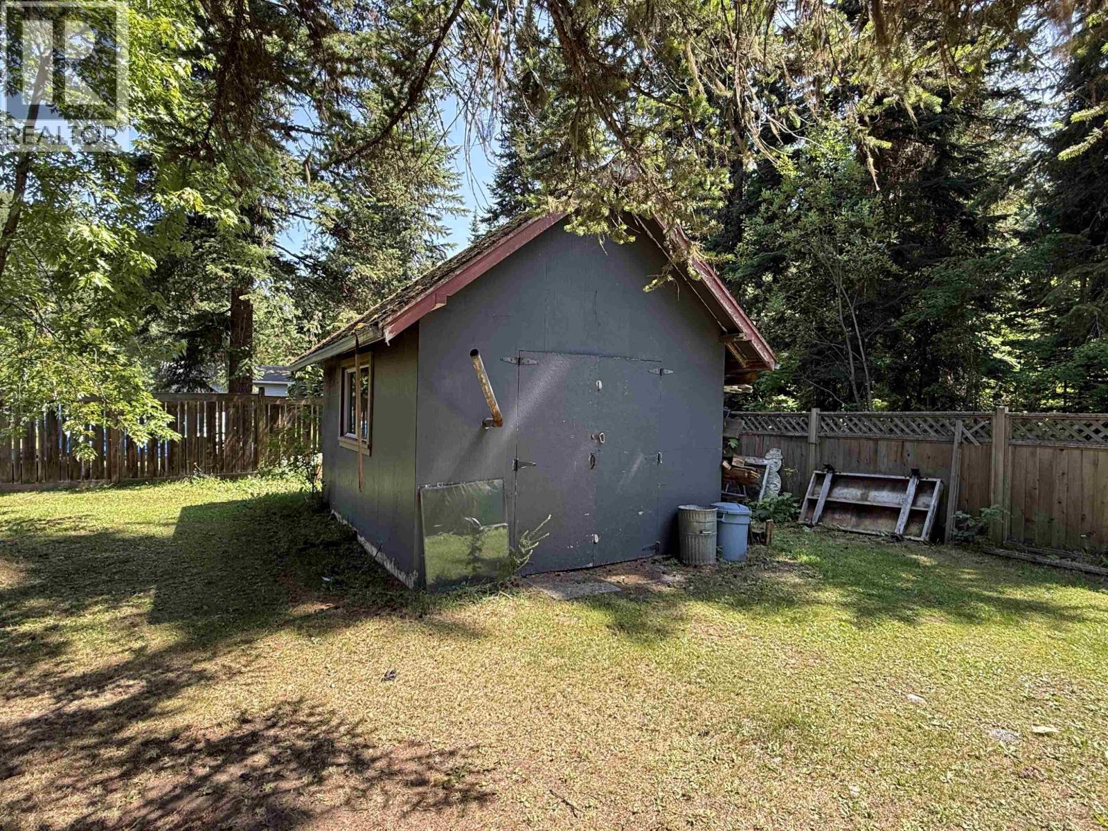 Photo 38 of 40 — 3945 GILBERT DRIVE · Prince George, BC
