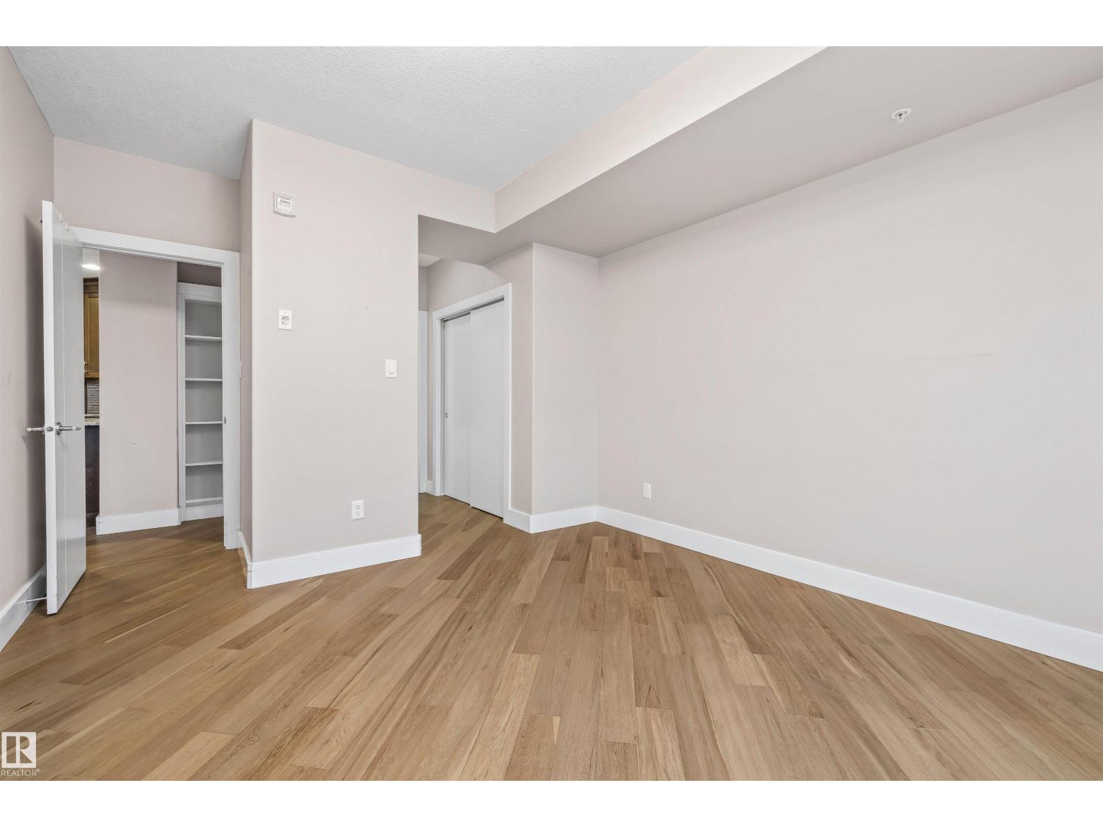 #211 11080 ELLERSLIE RD SW SW - 16