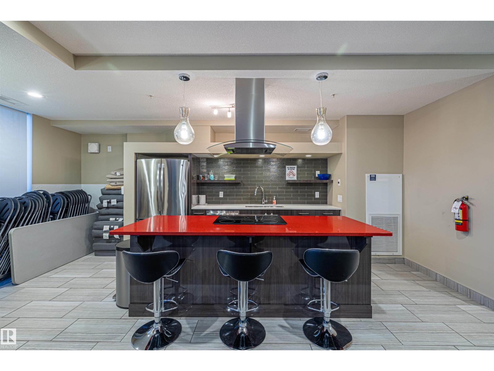 #211 11080 ELLERSLIE RD SW SW - 38