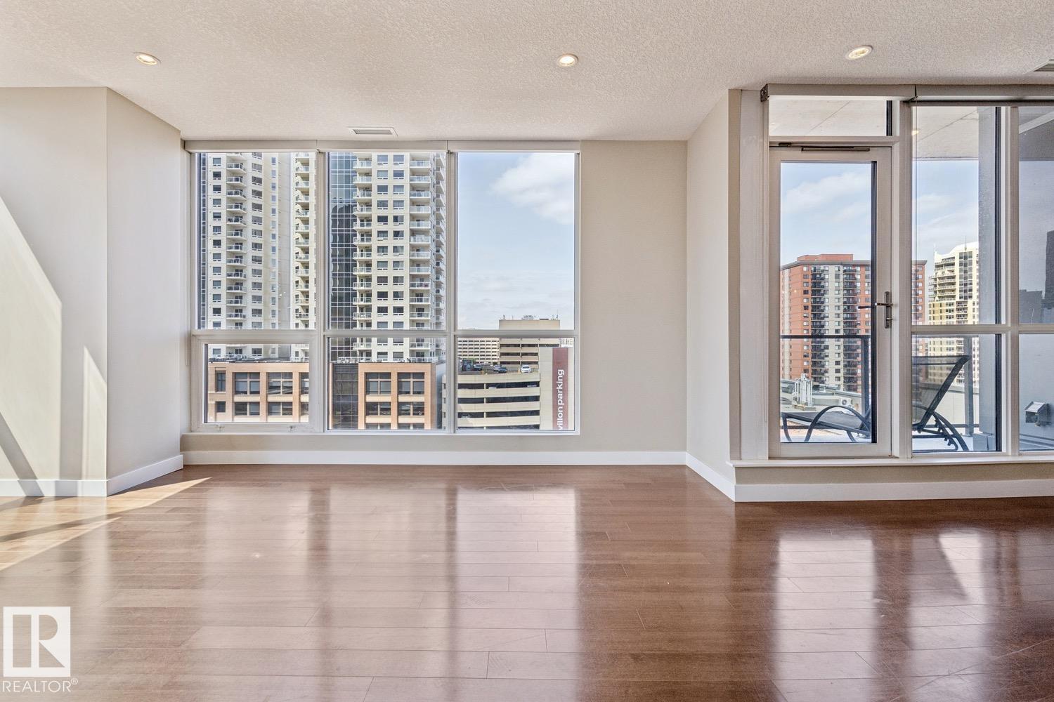 #808 10238 103 ST NW - 15
