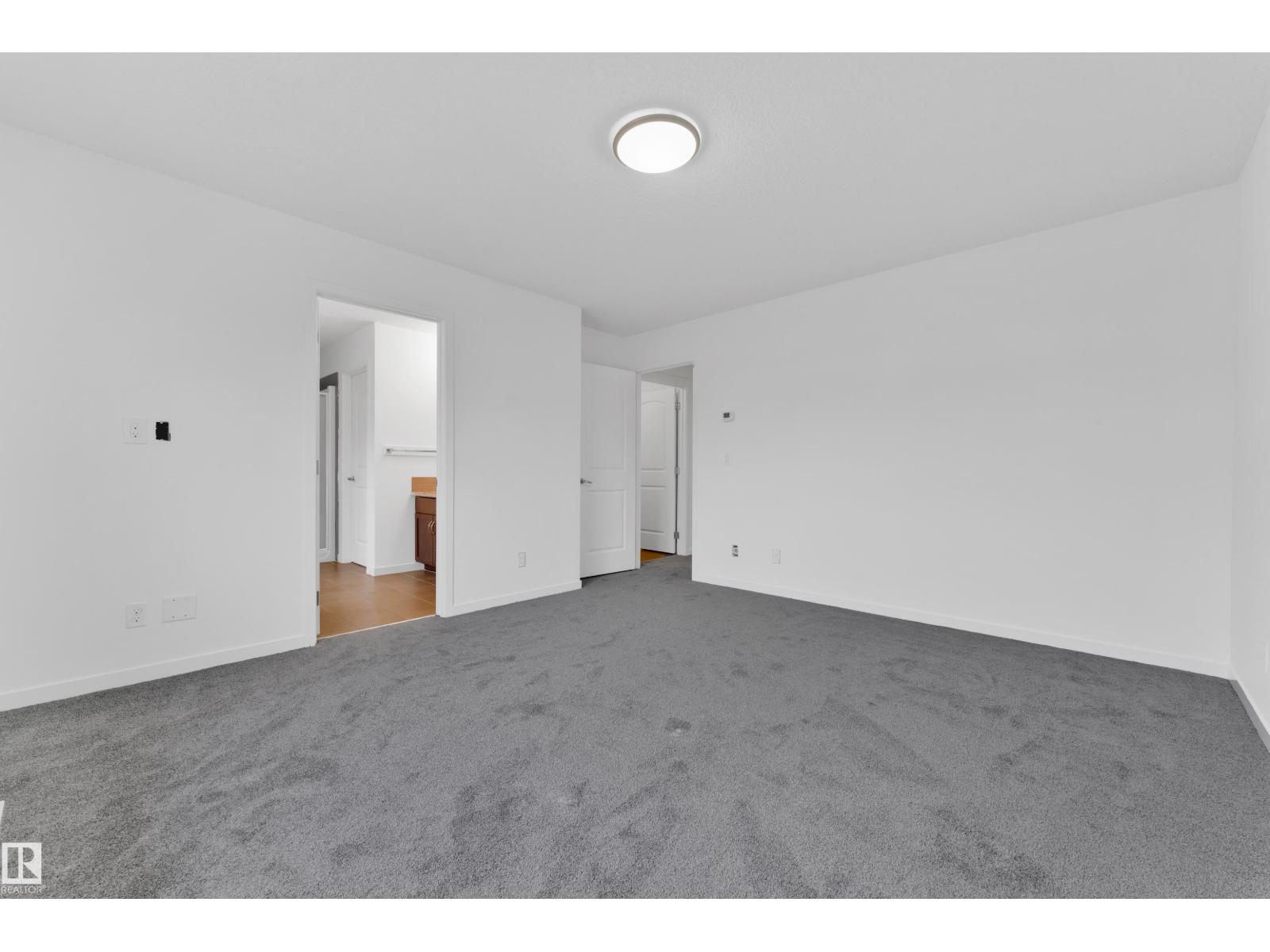 5432 20 AV SW - 24