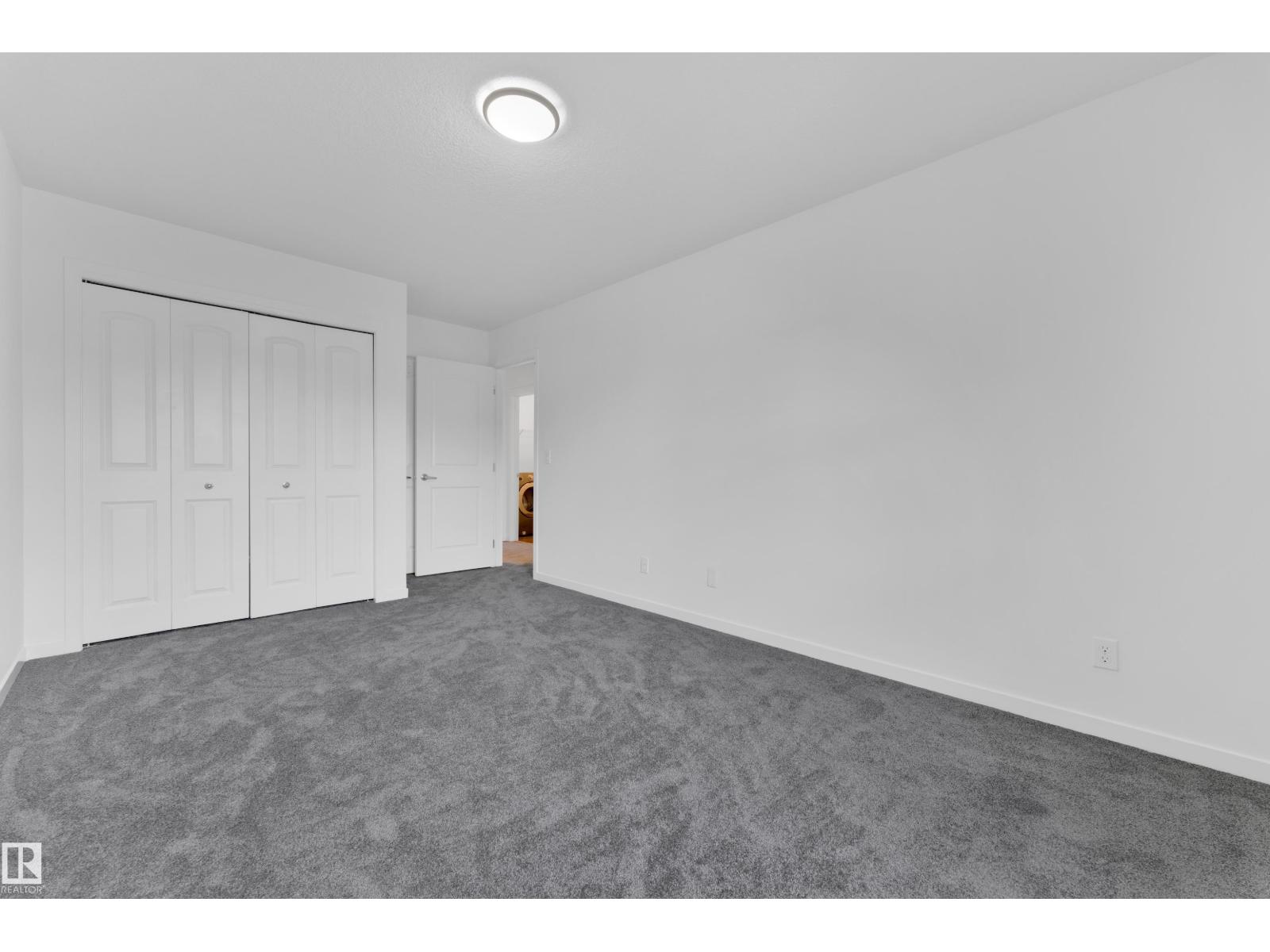 5432 20 AV SW - 31