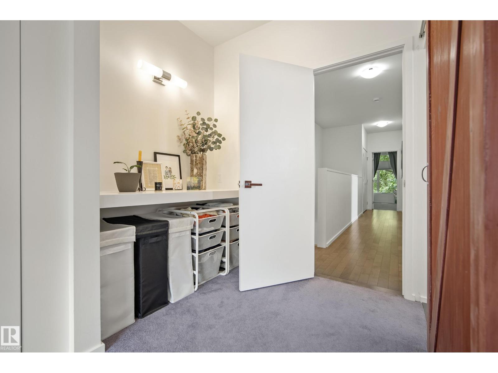 8751 83 AV NW - 28