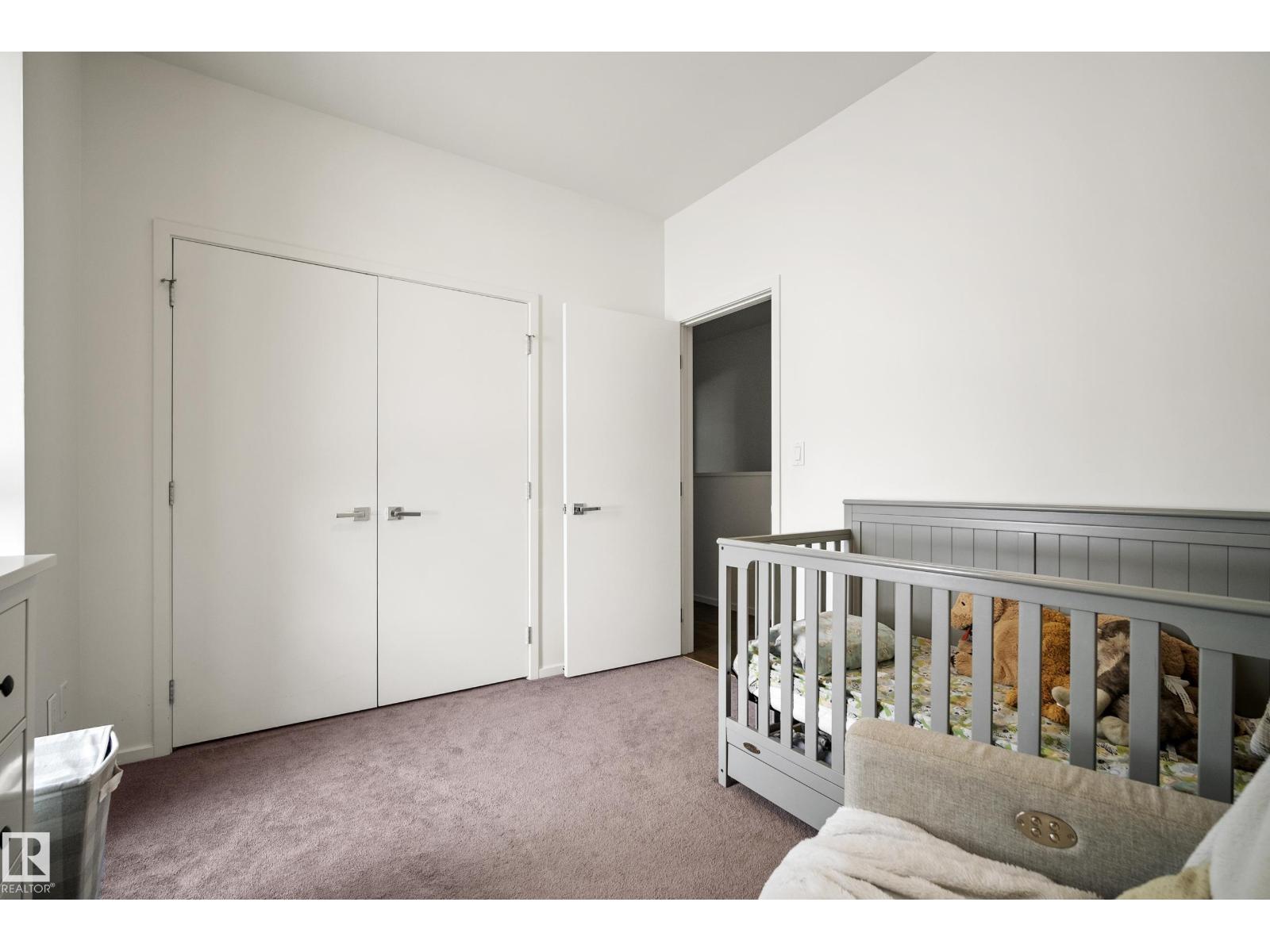 8751 83 AV NW - 36