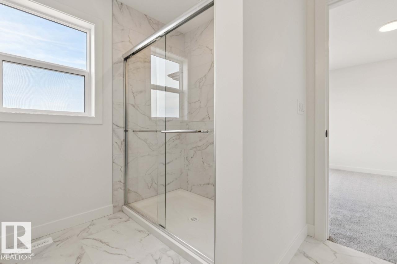 9239 230 ST NW - 23