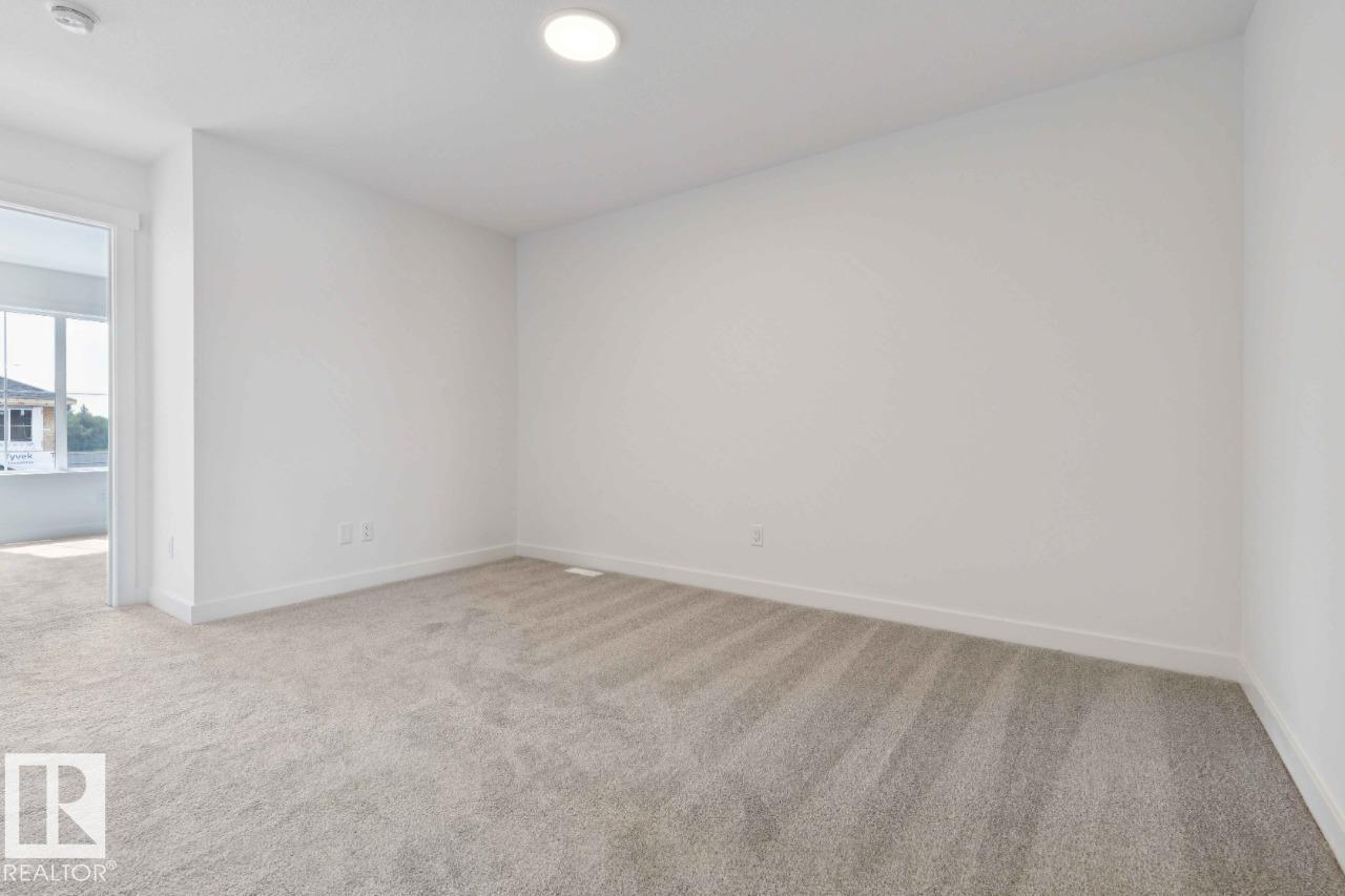 9239 230 ST NW - 34