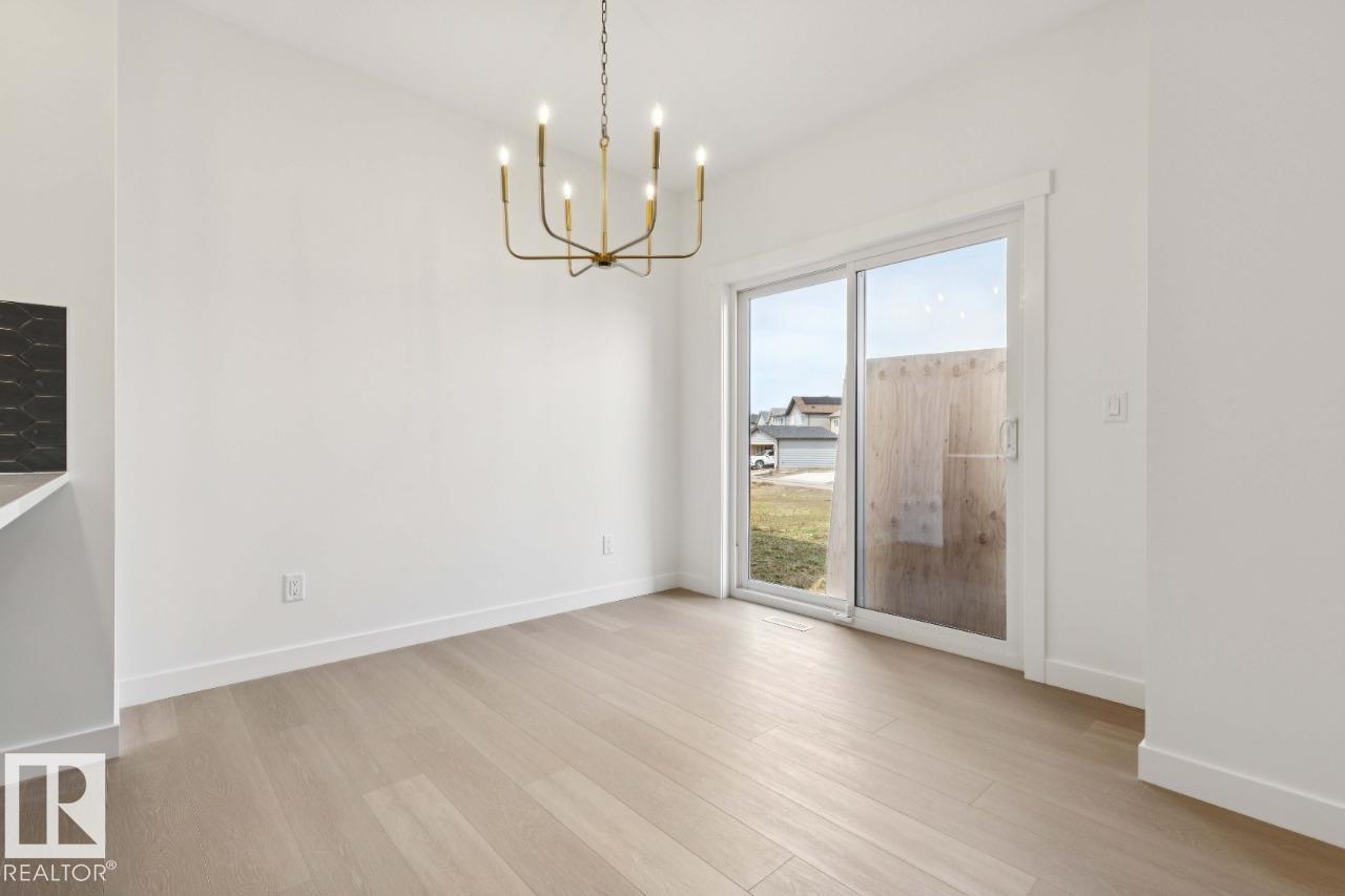 9239 230 ST NW - 15