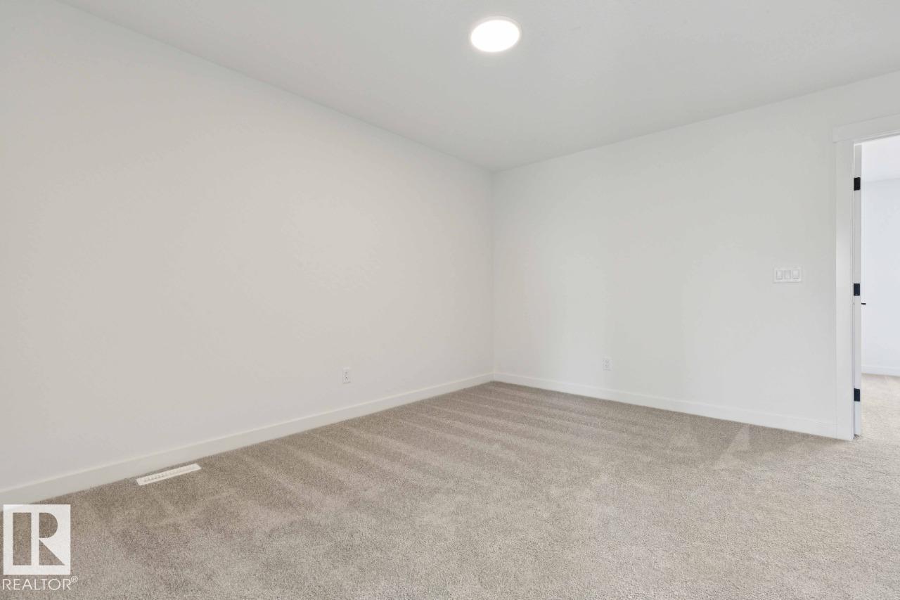9239 230 ST NW - 30