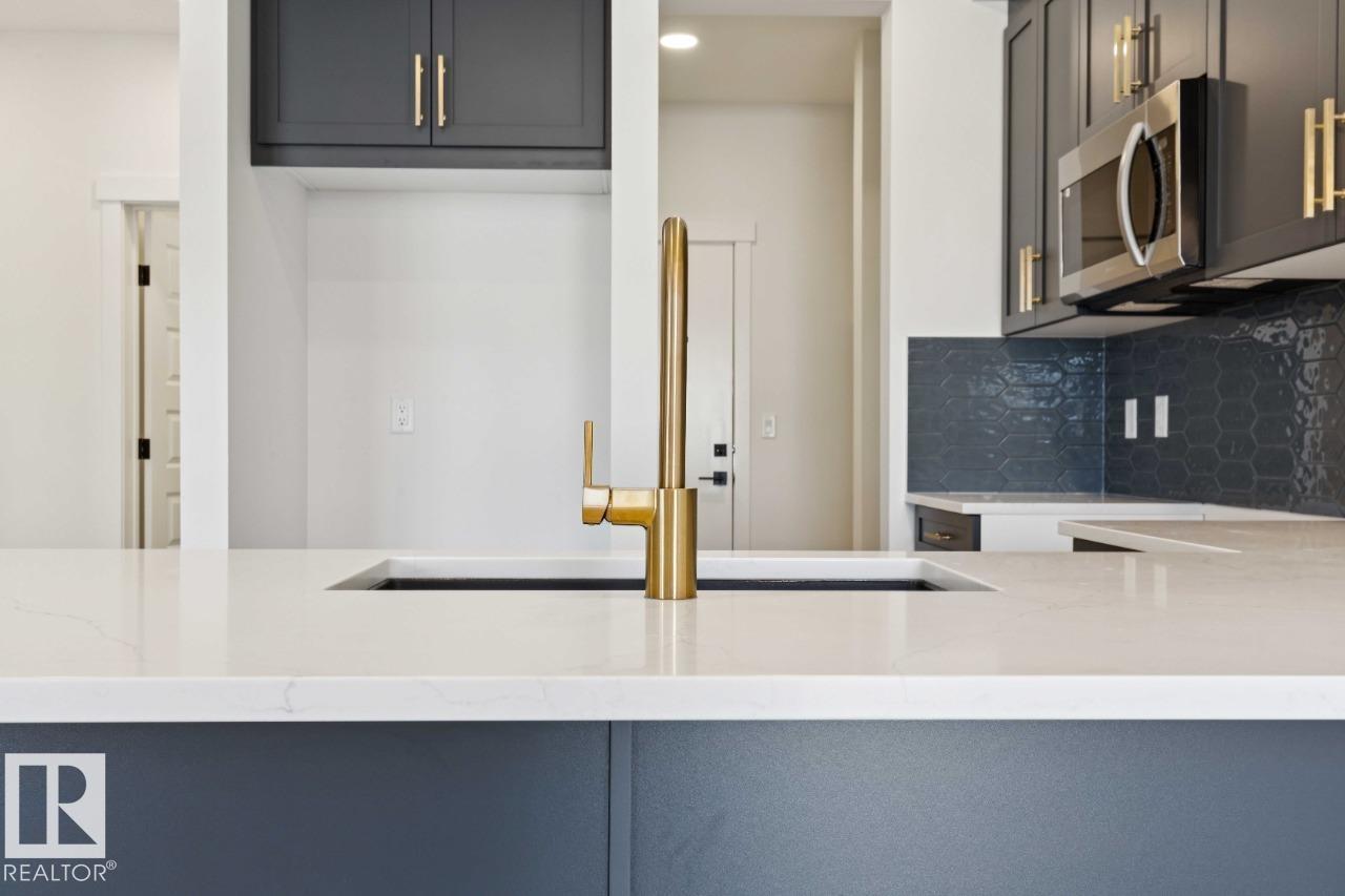 9239 230 ST NW - 9