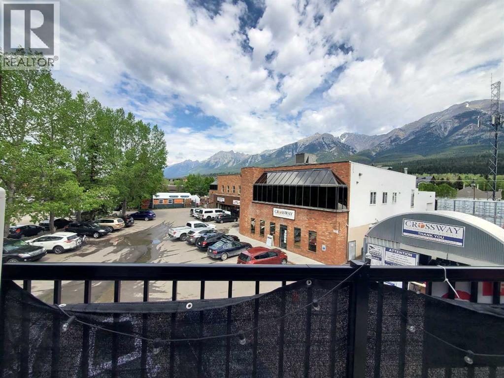 #205B 1 Industrial Place - 18