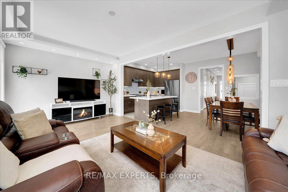 65 CASSERLEY CRESCENT - Image 12