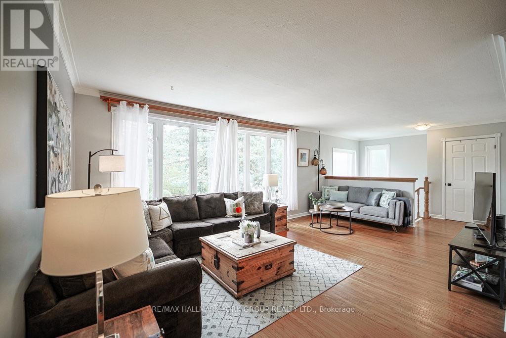 689 SUNNYPOINT DRIVE - 10