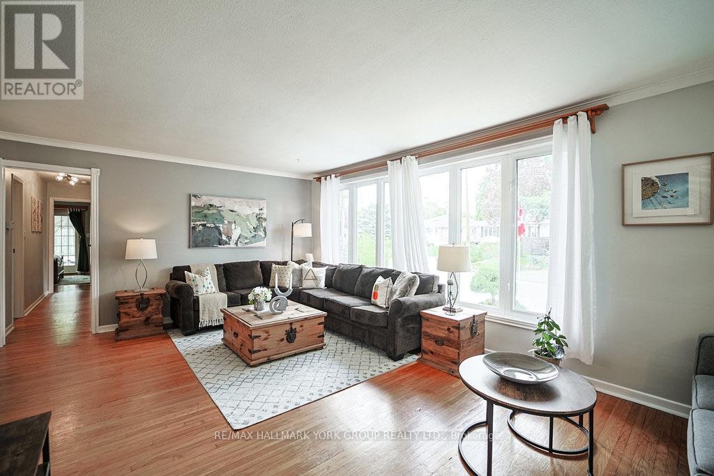 689 SUNNYPOINT DRIVE - 12