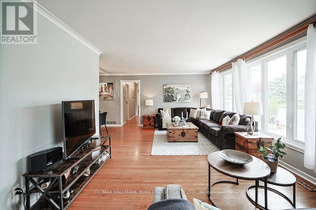 689 SUNNYPOINT DRIVE - 16
