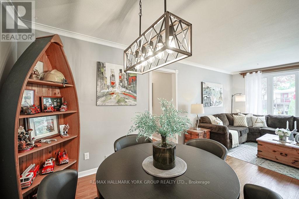 689 SUNNYPOINT DRIVE - 21