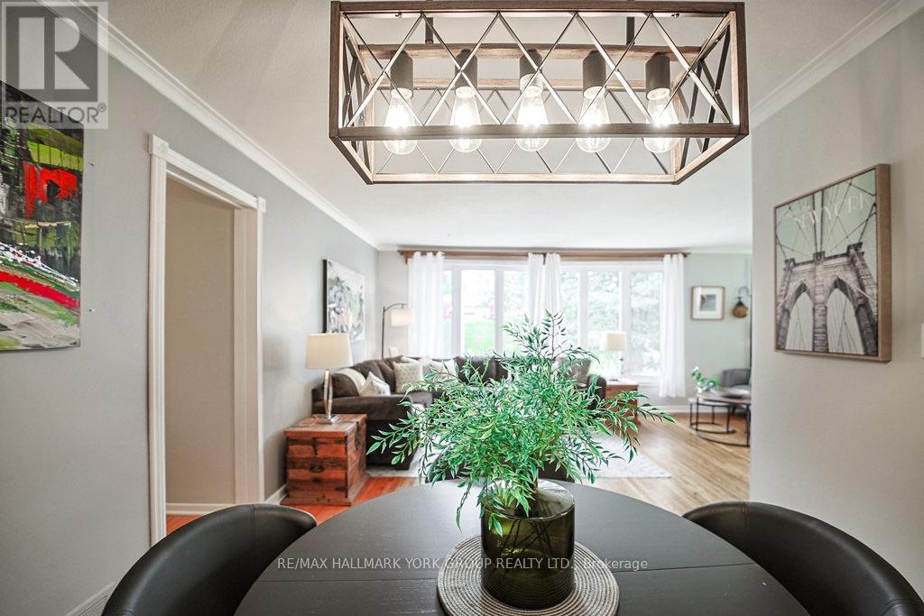 689 SUNNYPOINT DRIVE - 23