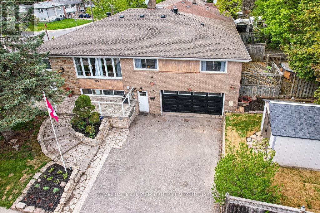 689 SUNNYPOINT DRIVE - 30