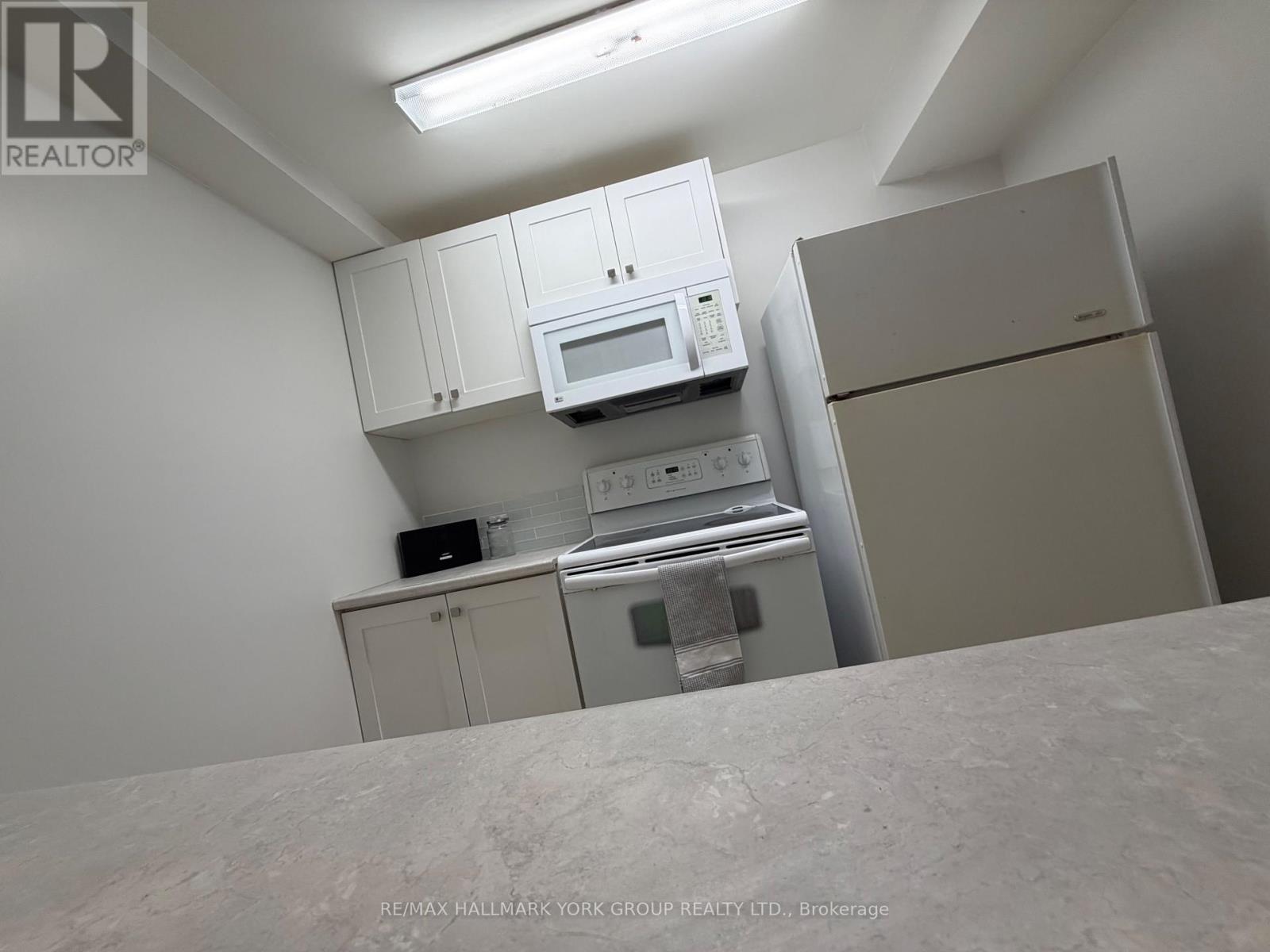 689 SUNNYPOINT DRIVE - 48