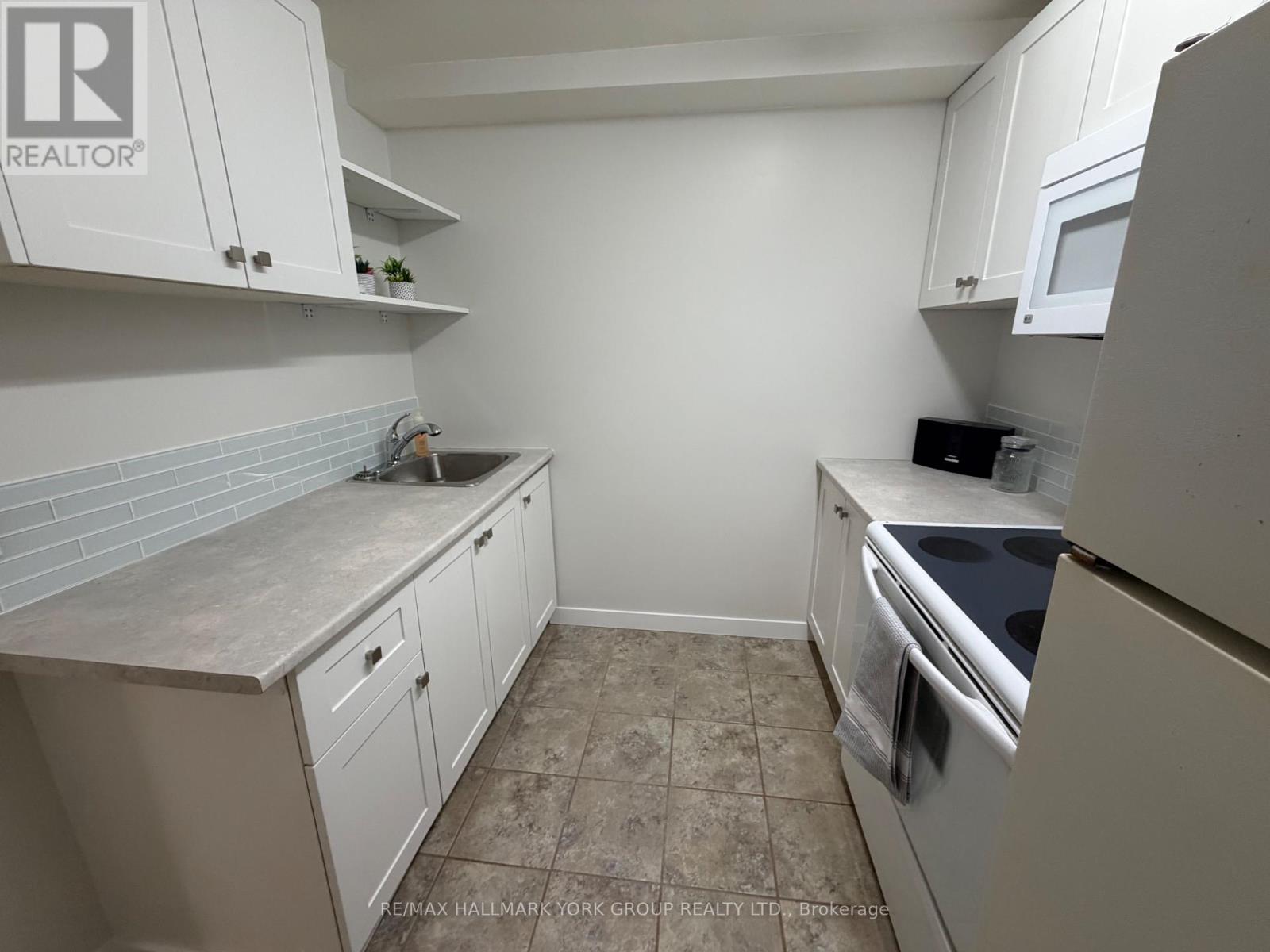 689 SUNNYPOINT DRIVE - 50