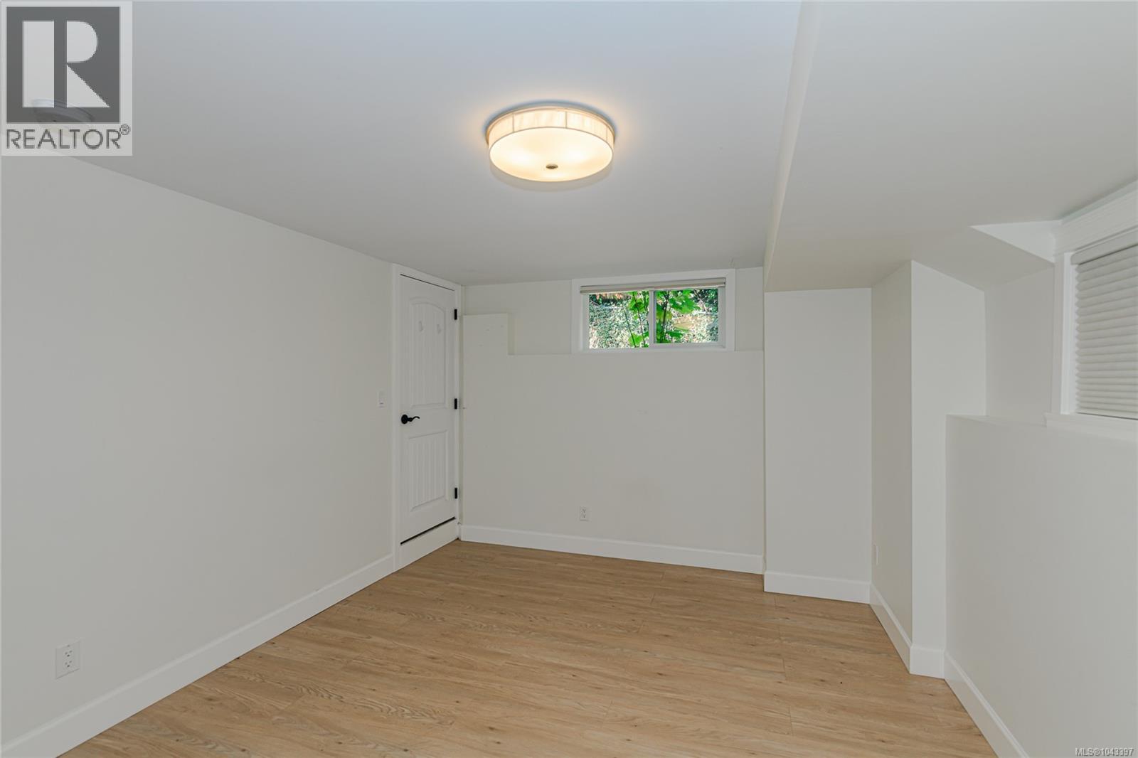 3753 Waring Pl - 34