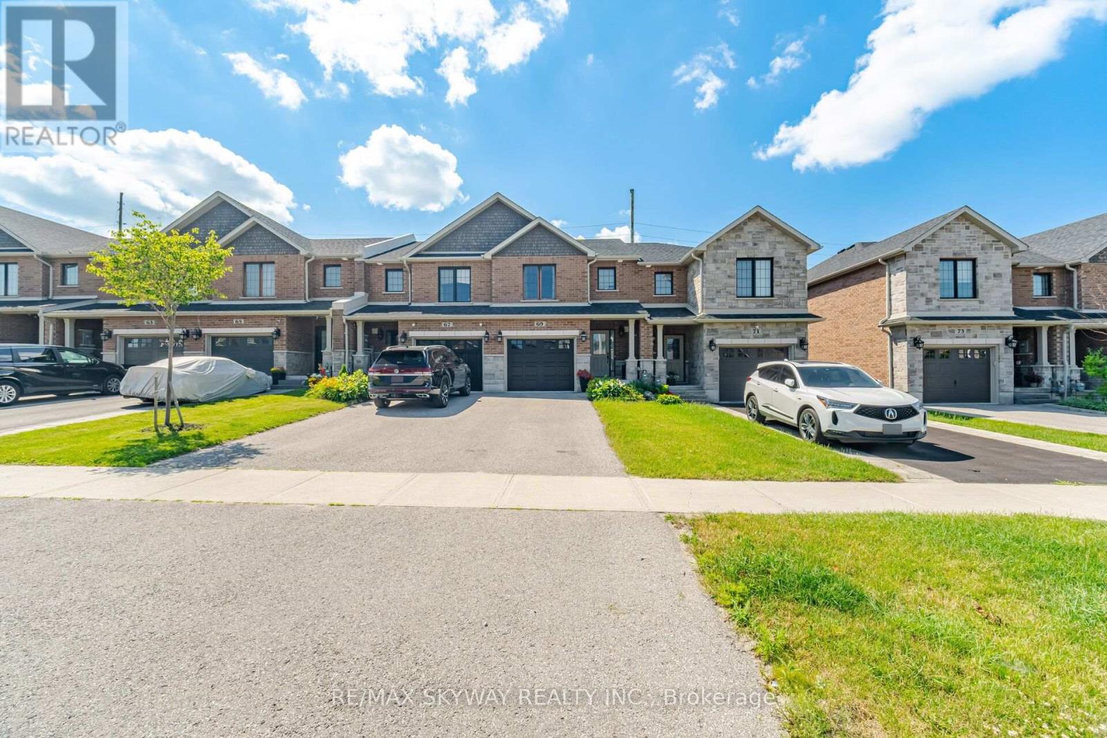 69 NATHAN CRESCENT - 2