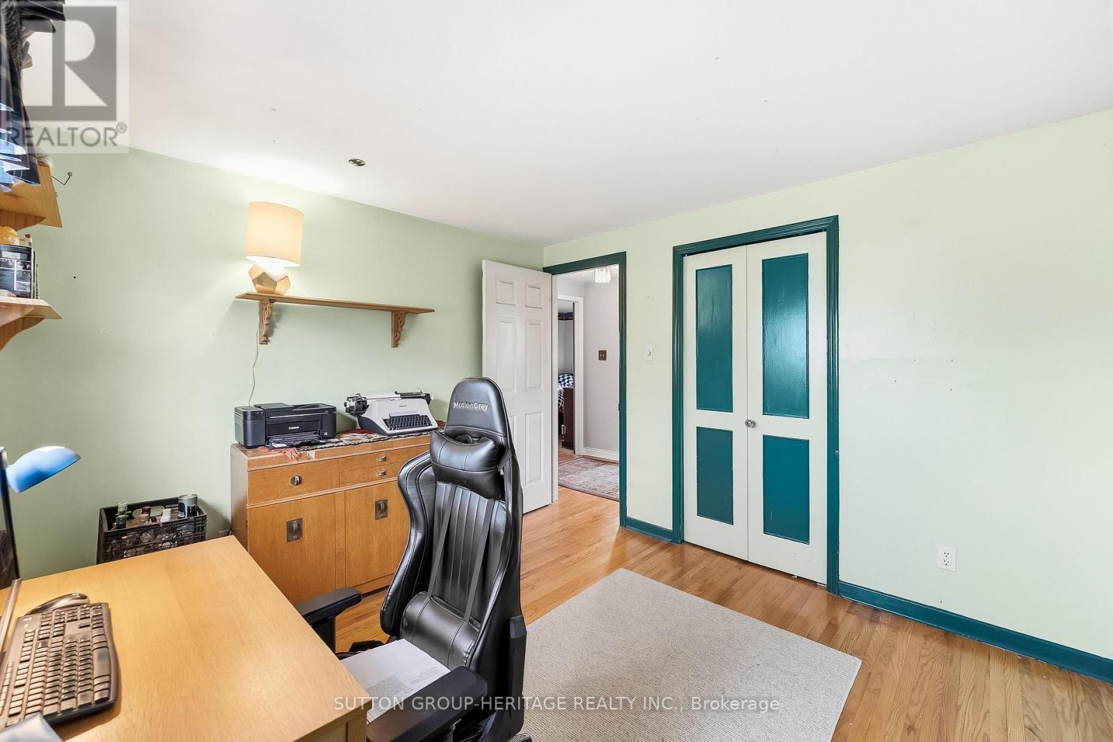 35 ALBERY CRESCENT - 18