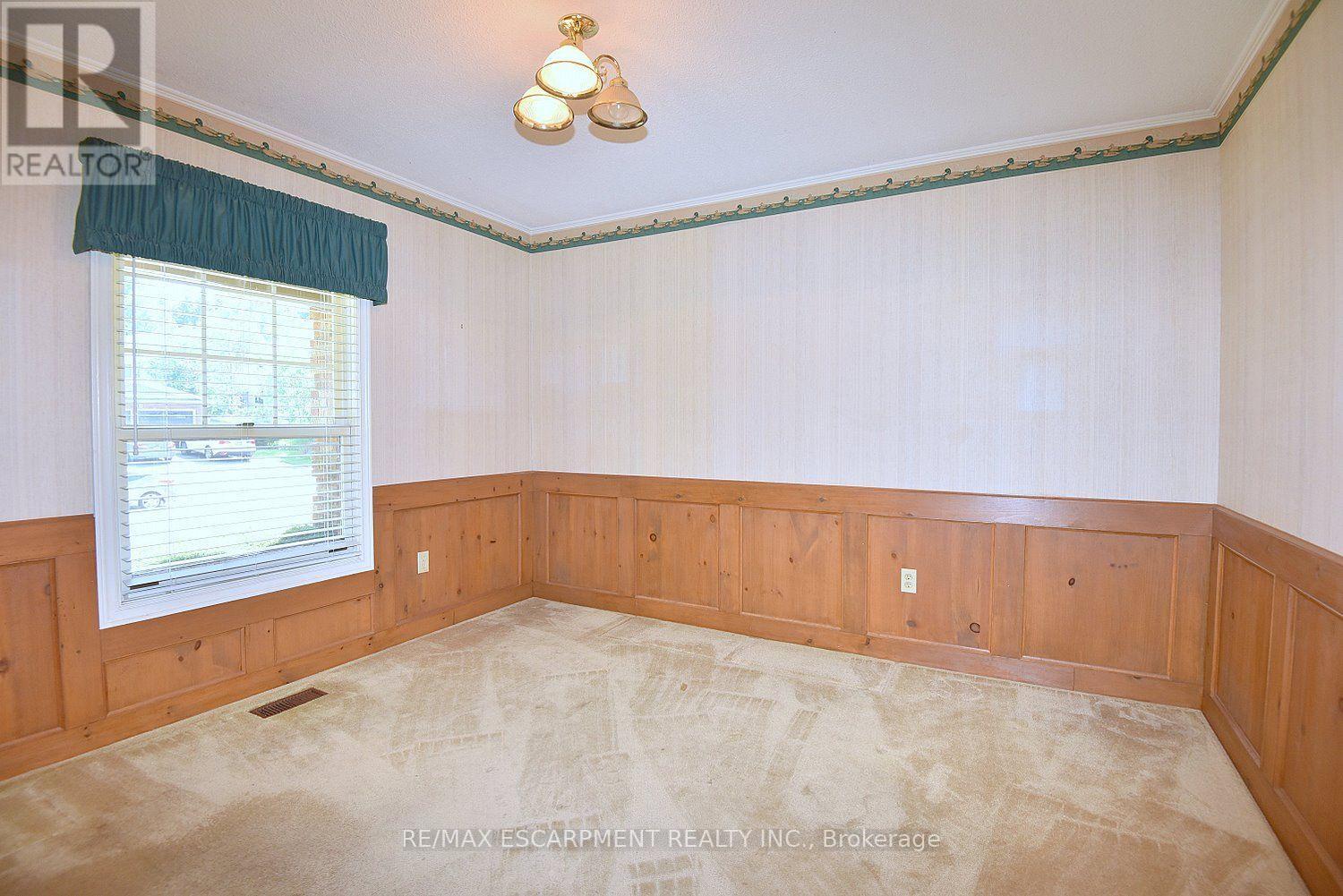 275 WOODLAND DRIVE - 10