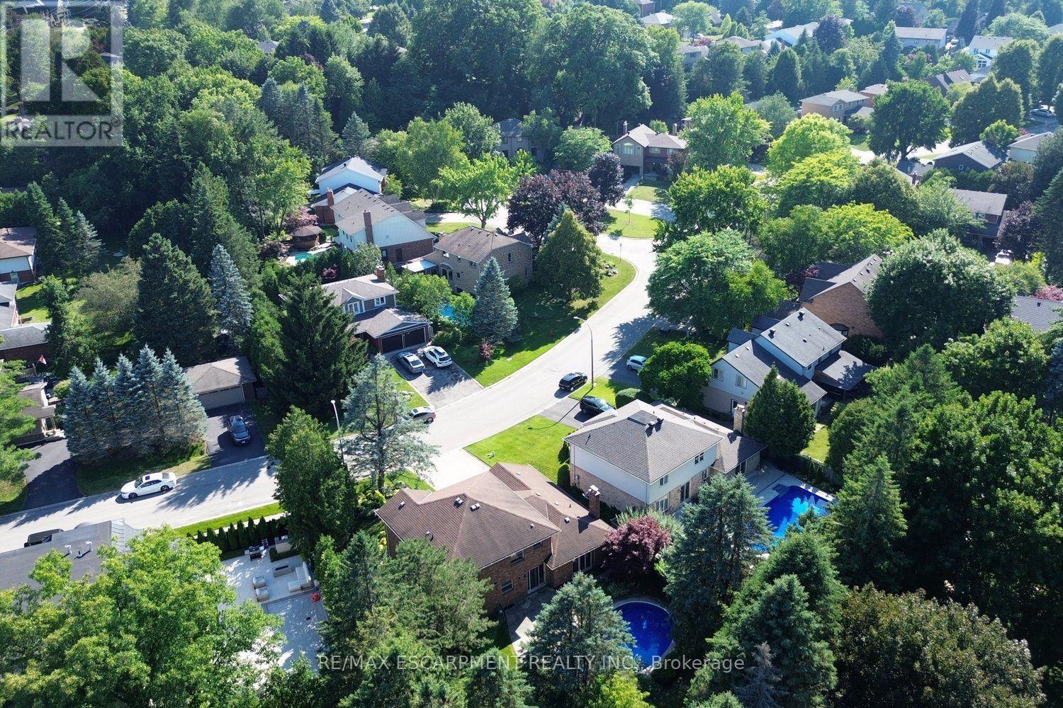 275 WOODLAND DRIVE - 17