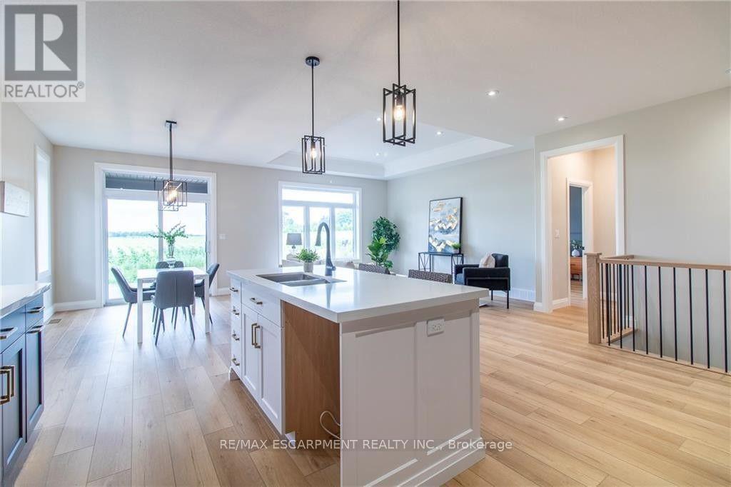 96 CRADDOCK BOULEVARD - 12