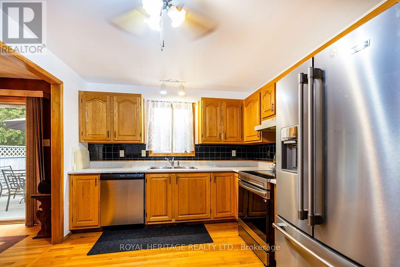 7014 HUNTER STREET - 10