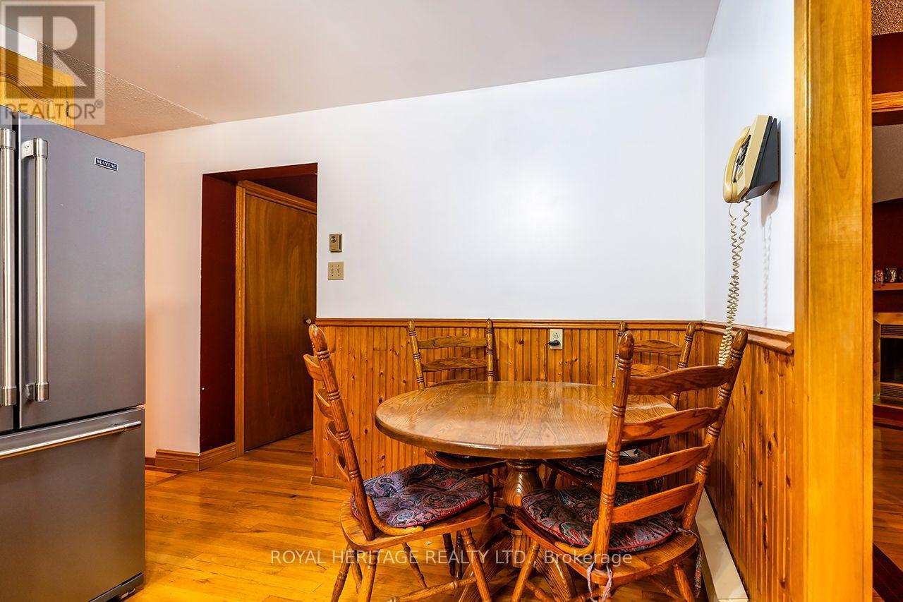 7014 HUNTER STREET - 11
