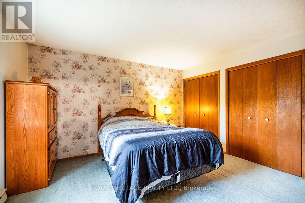 7014 HUNTER STREET - 13