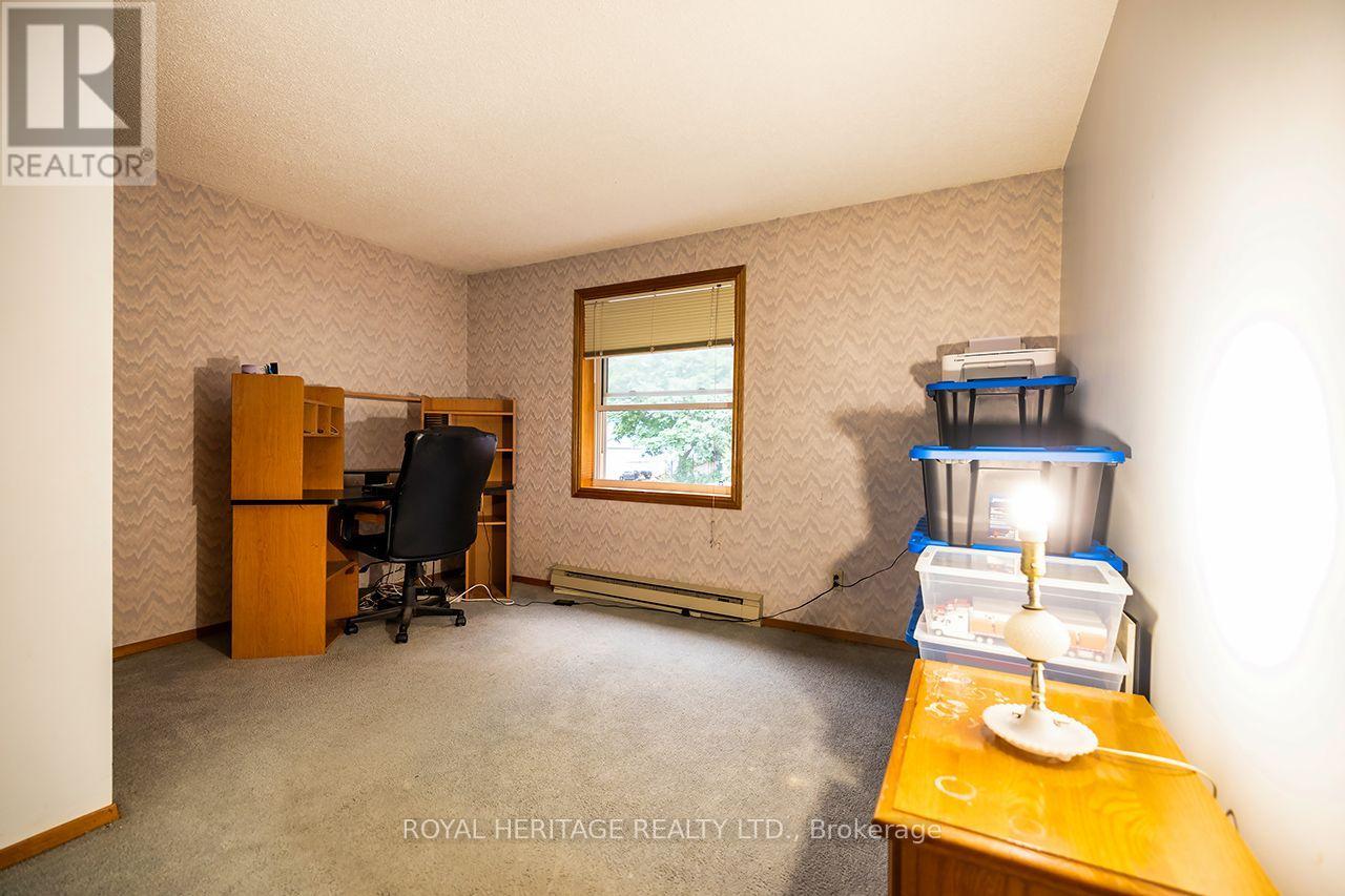 7014 HUNTER STREET - 18