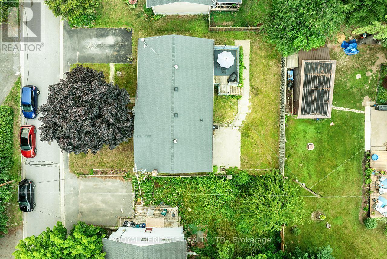 7014 HUNTER STREET - 2