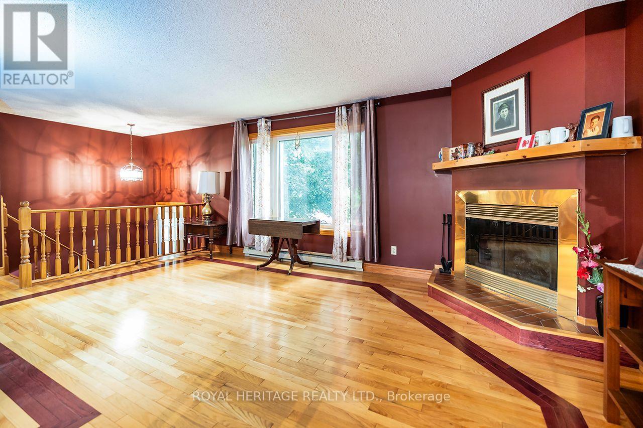 7014 HUNTER STREET - 5