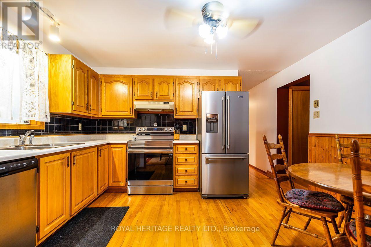 7014 HUNTER STREET - 9