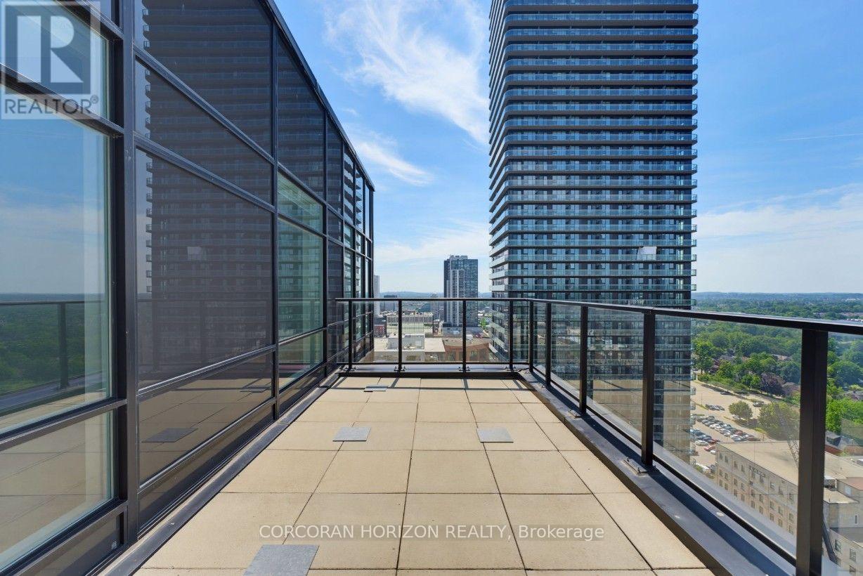 #1903 1 VICTORIA STREET S - 28