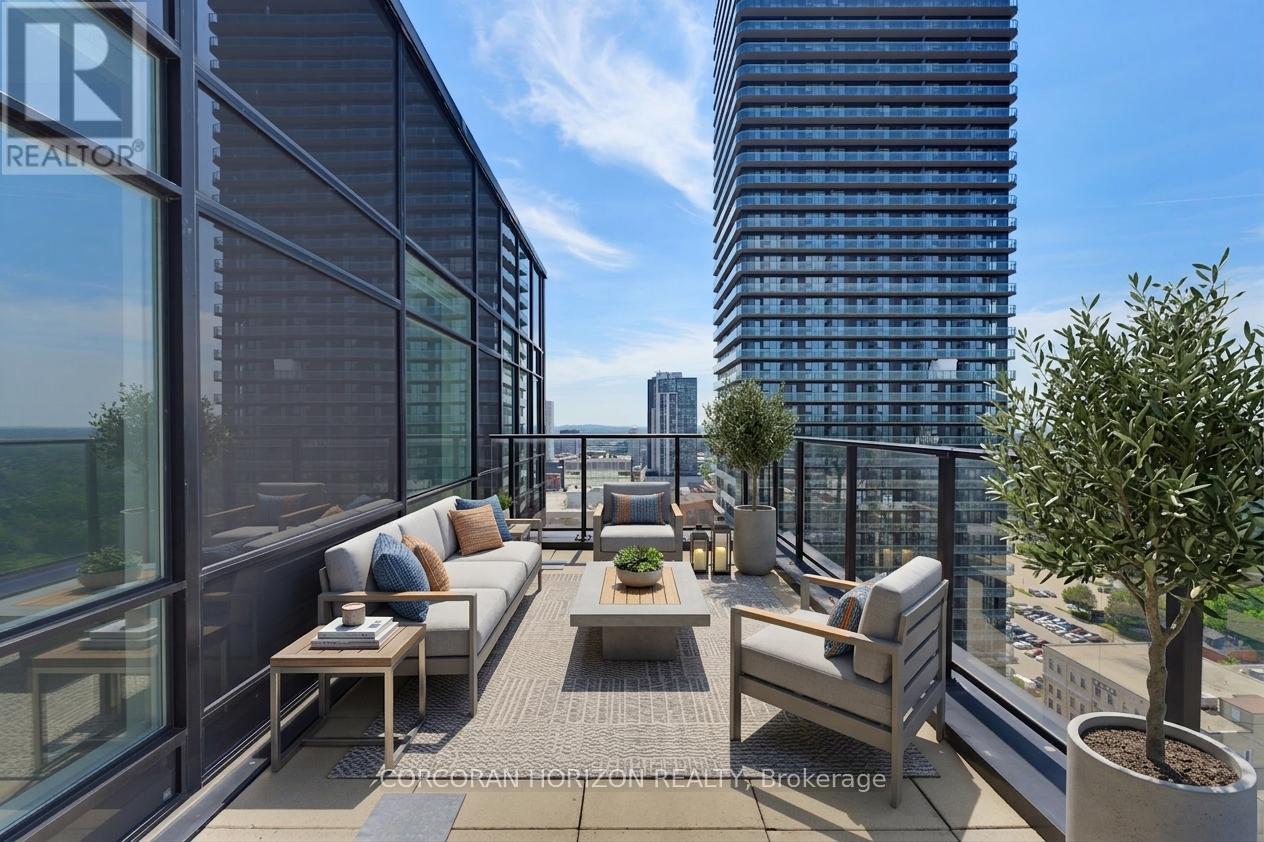 #1903 1 VICTORIA STREET S - 29