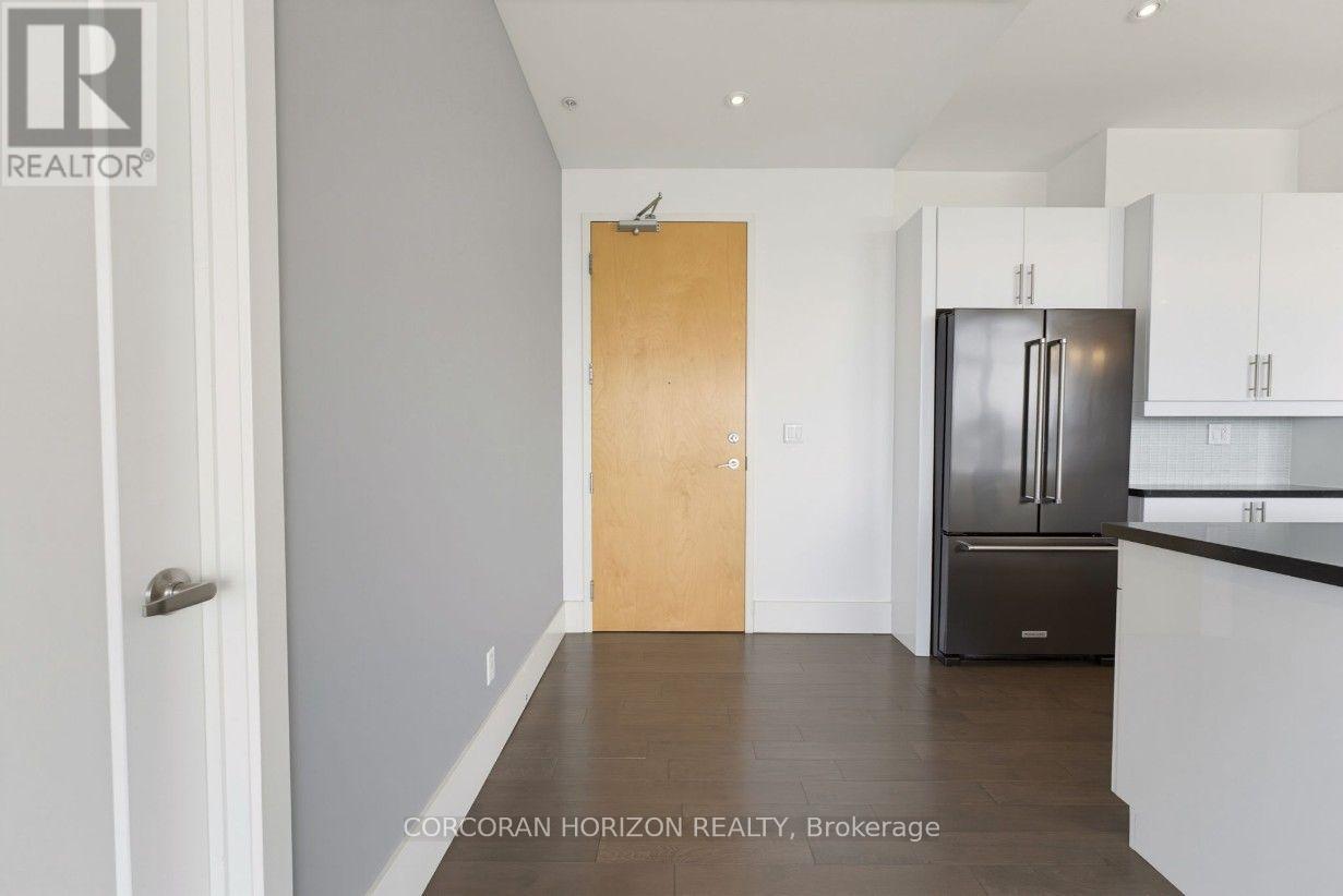 #1903 1 VICTORIA STREET S - 5