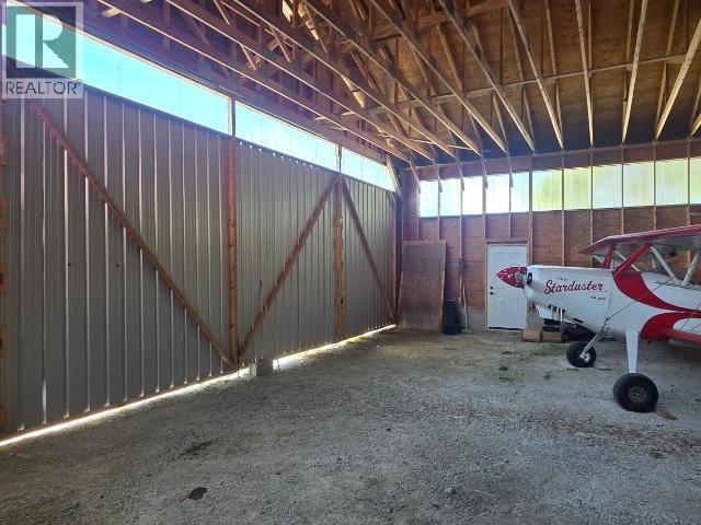 7-4482 AIRPORT ROAD - 1