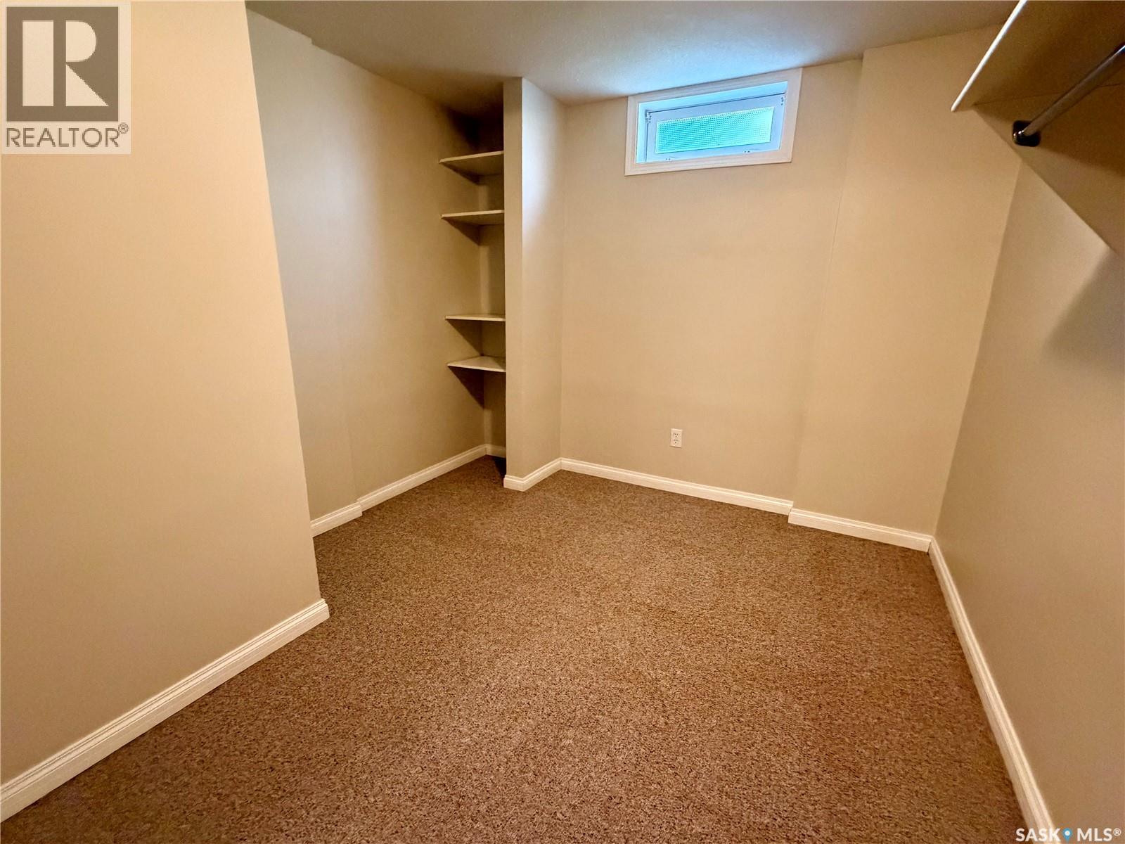 214 Fisher CRESCENT - 20