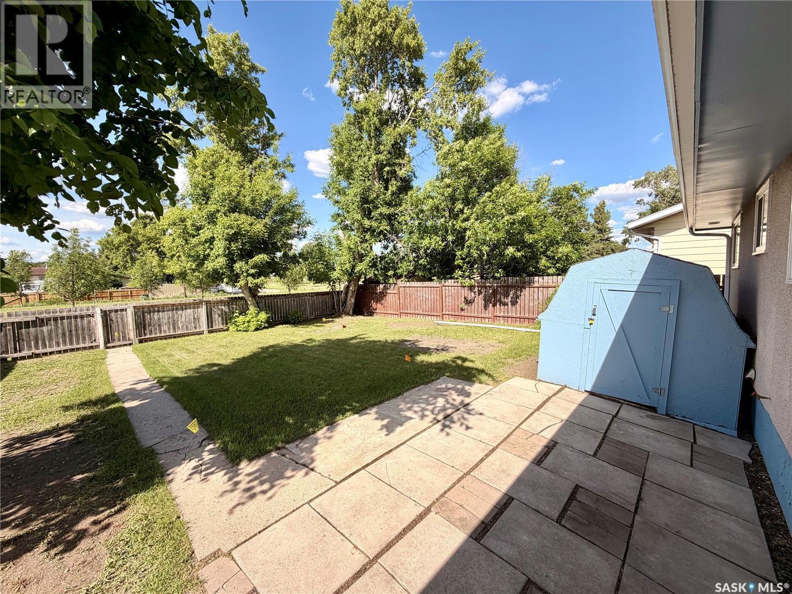 214 Fisher CRESCENT - 4