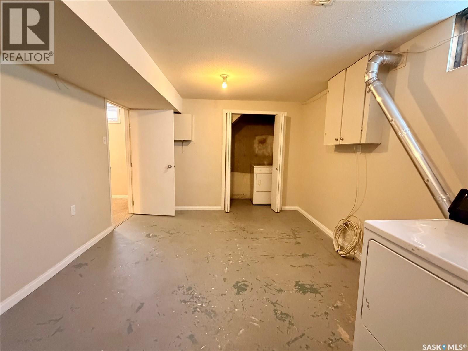 214 Fisher CRESCENT - 22