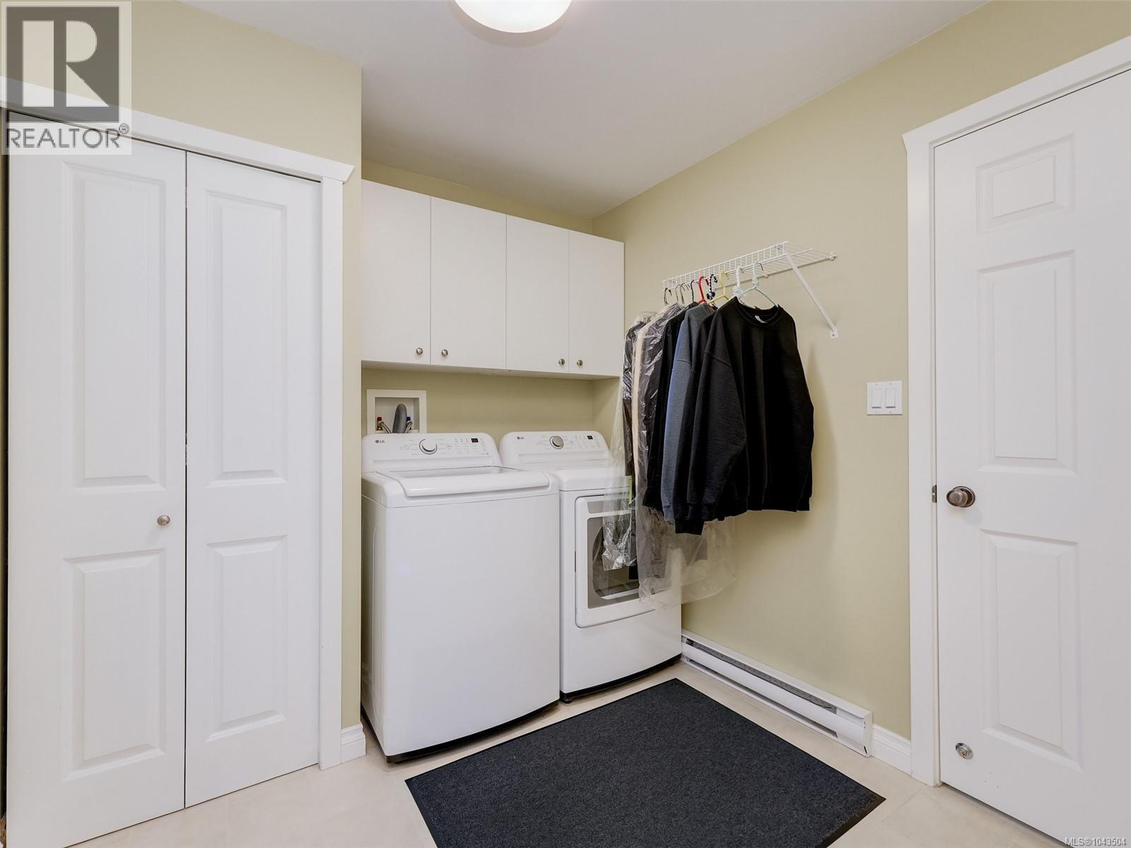 1420 Elan Pl - 19