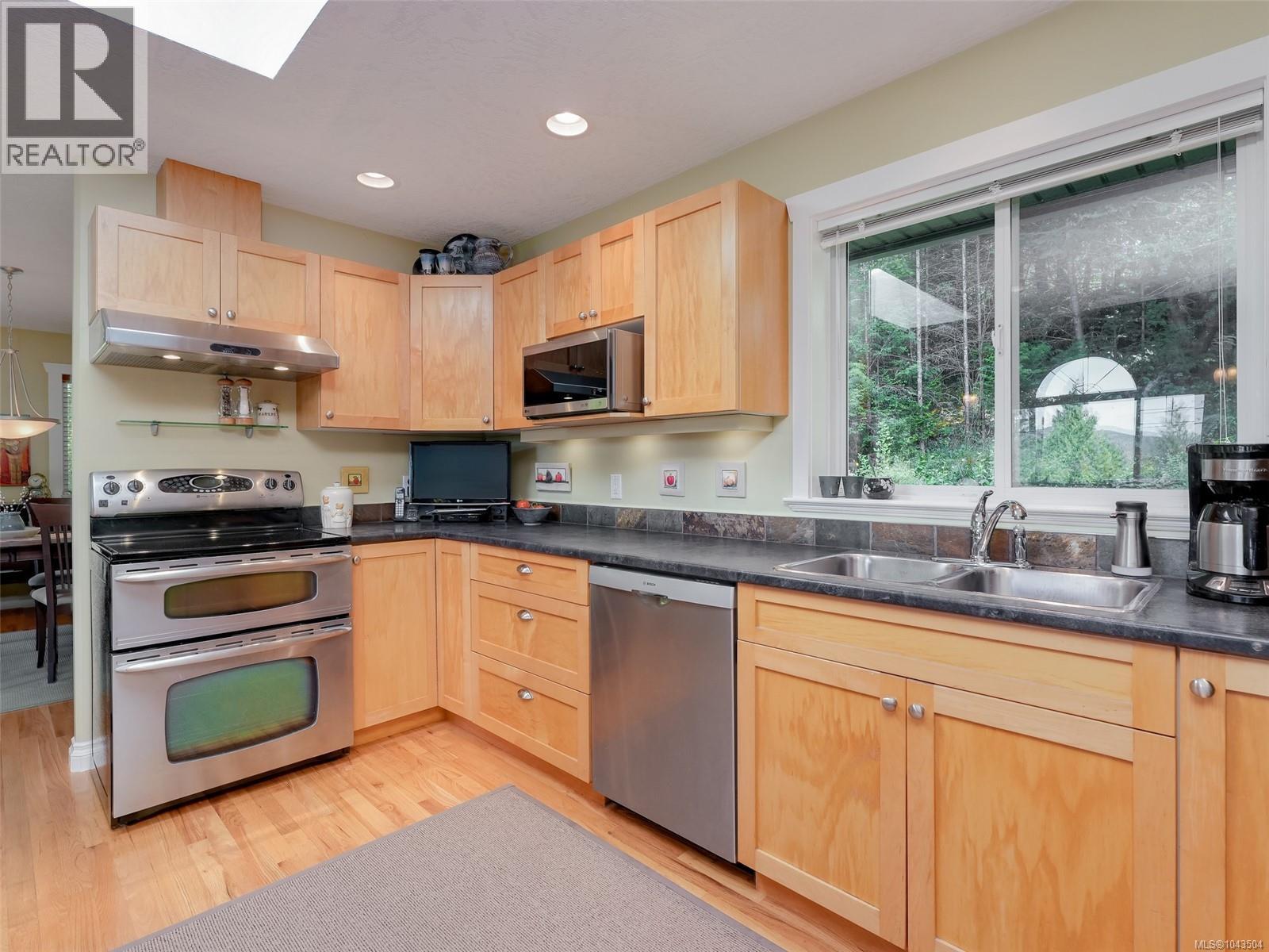 1420 Elan Pl - 9