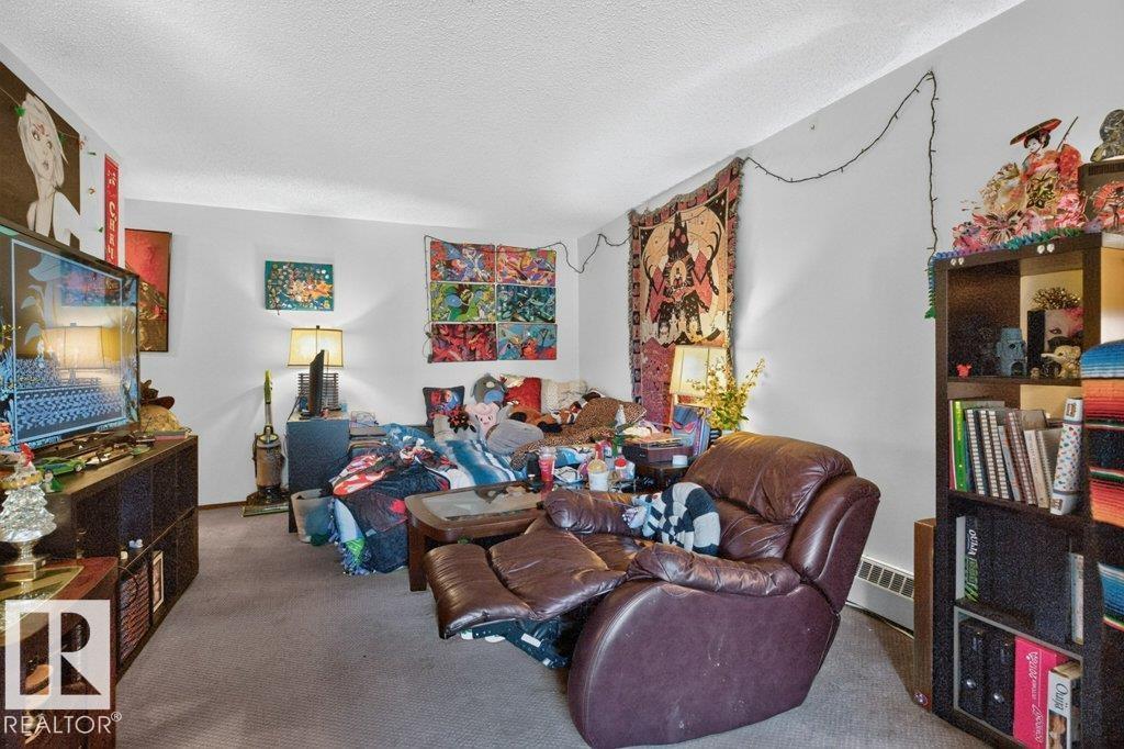 #203 10842 107 ST NW - 11