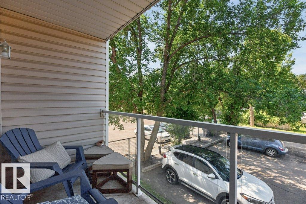 #203 10842 107 ST NW - 14