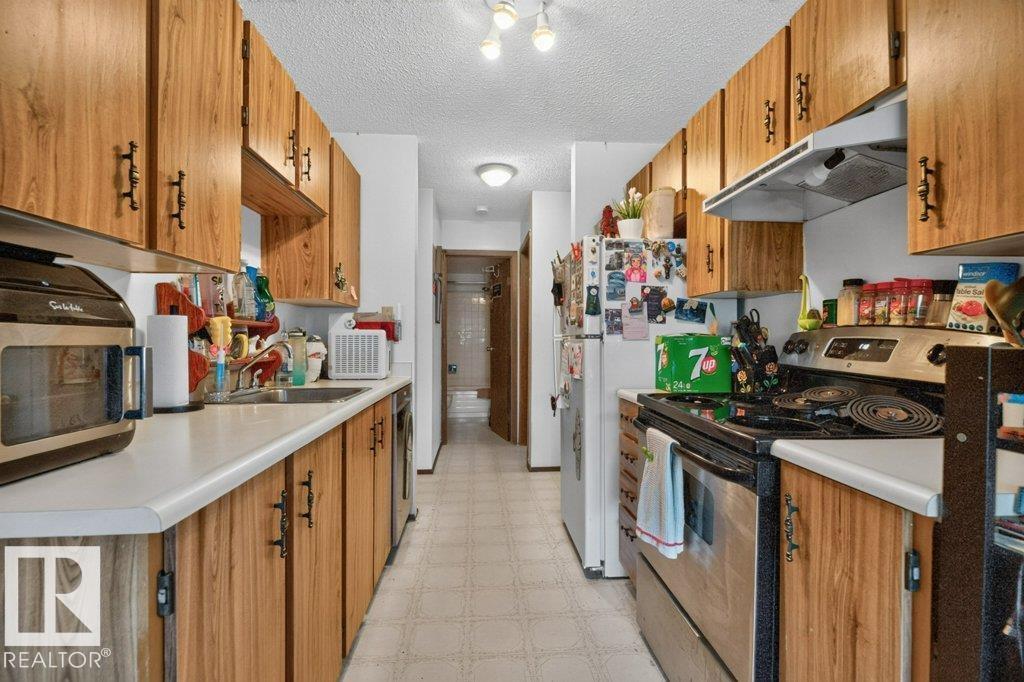 #203 10842 107 ST NW - 8