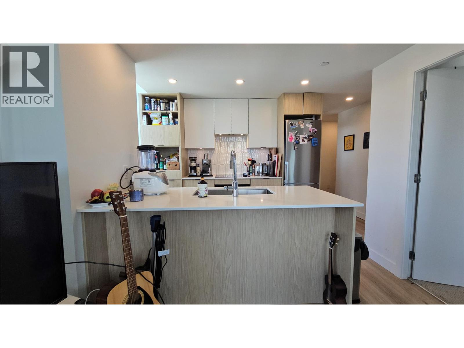 #1008 1488 Bertram Street - 10