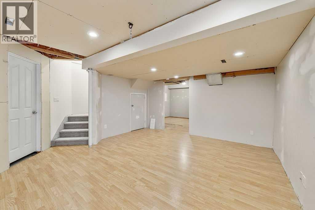 108 Everstone Rise SW - 27